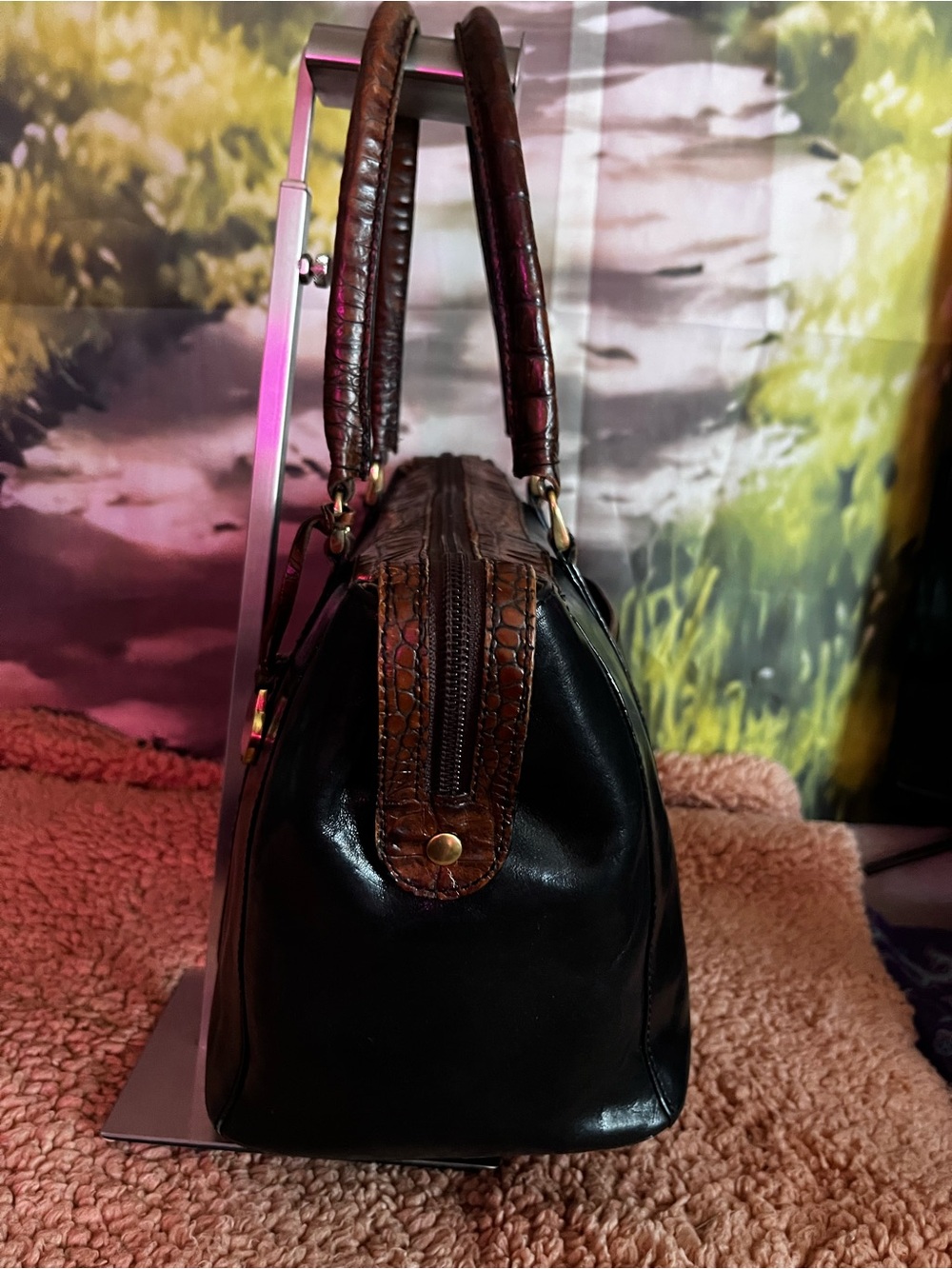 Brahmin vintage Tuscan, two-tone Croc embossed leather tote - Picture 4 of 11